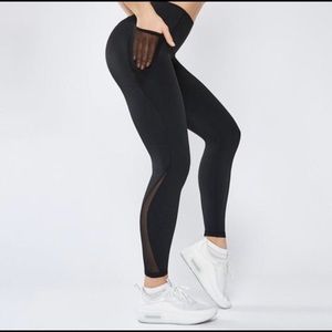 Brand new black leggings from Astoria Activewear.